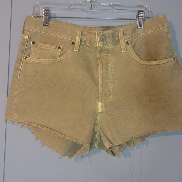 Levi 501 khaki raw hem line, new condition, sz 31 - Picture 2 of 5